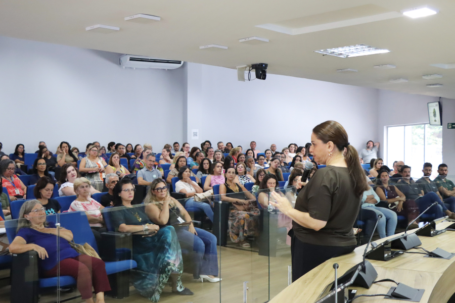 Palestra sobre saúde mental no cotidiano reúne público na Câmara Municipal de Itatiba
